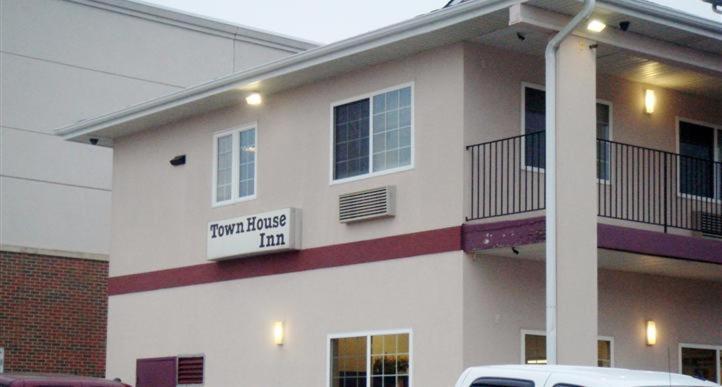 Townhouse Inn & Suites Omaha Esterno foto